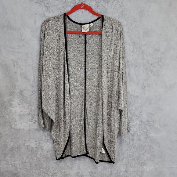 Janet Chung short sleeve cardigan size L - Picture 1 of 5